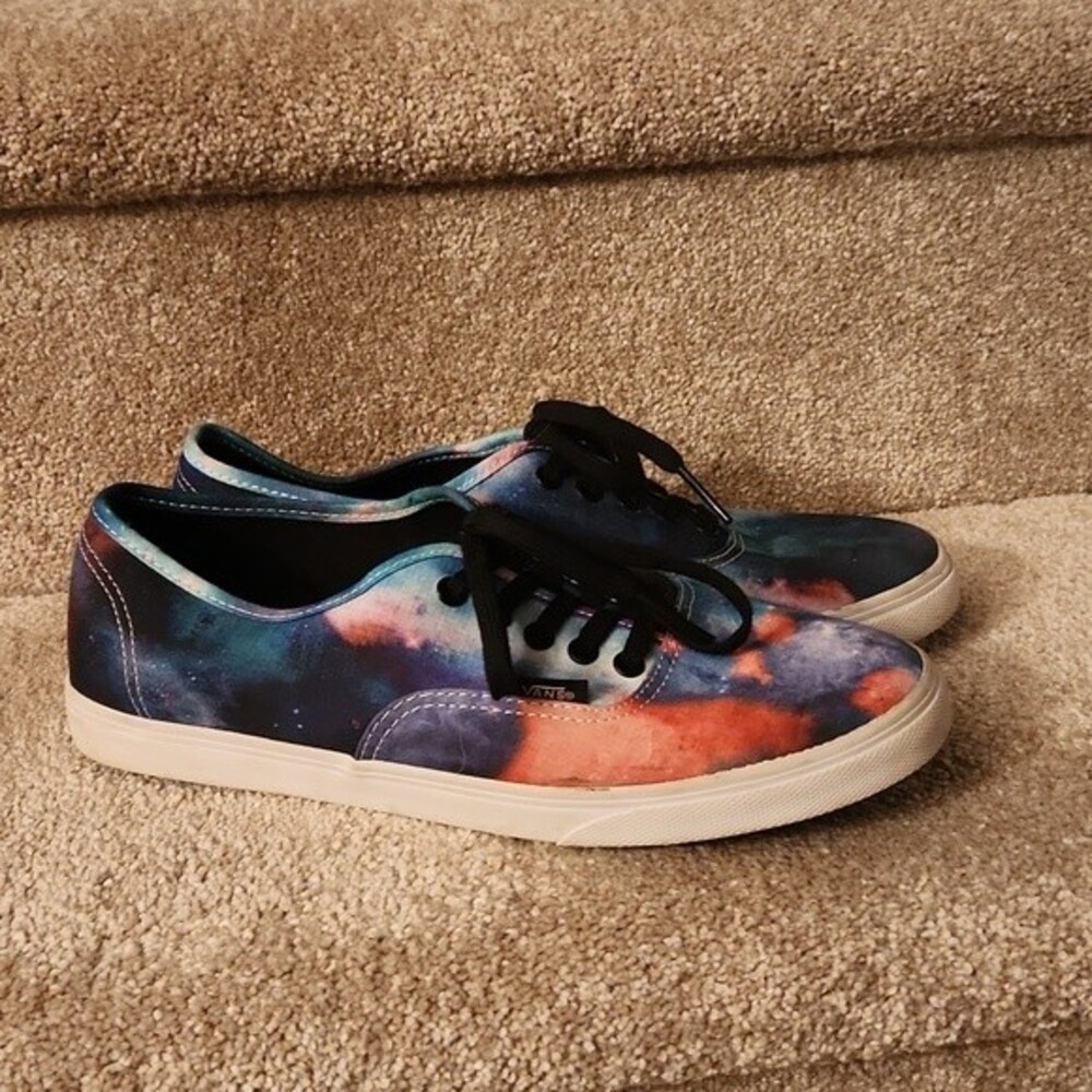 Vans Old Skool Cosmos Lace-Up Sneakers Men's Size 7 Women's 8.5